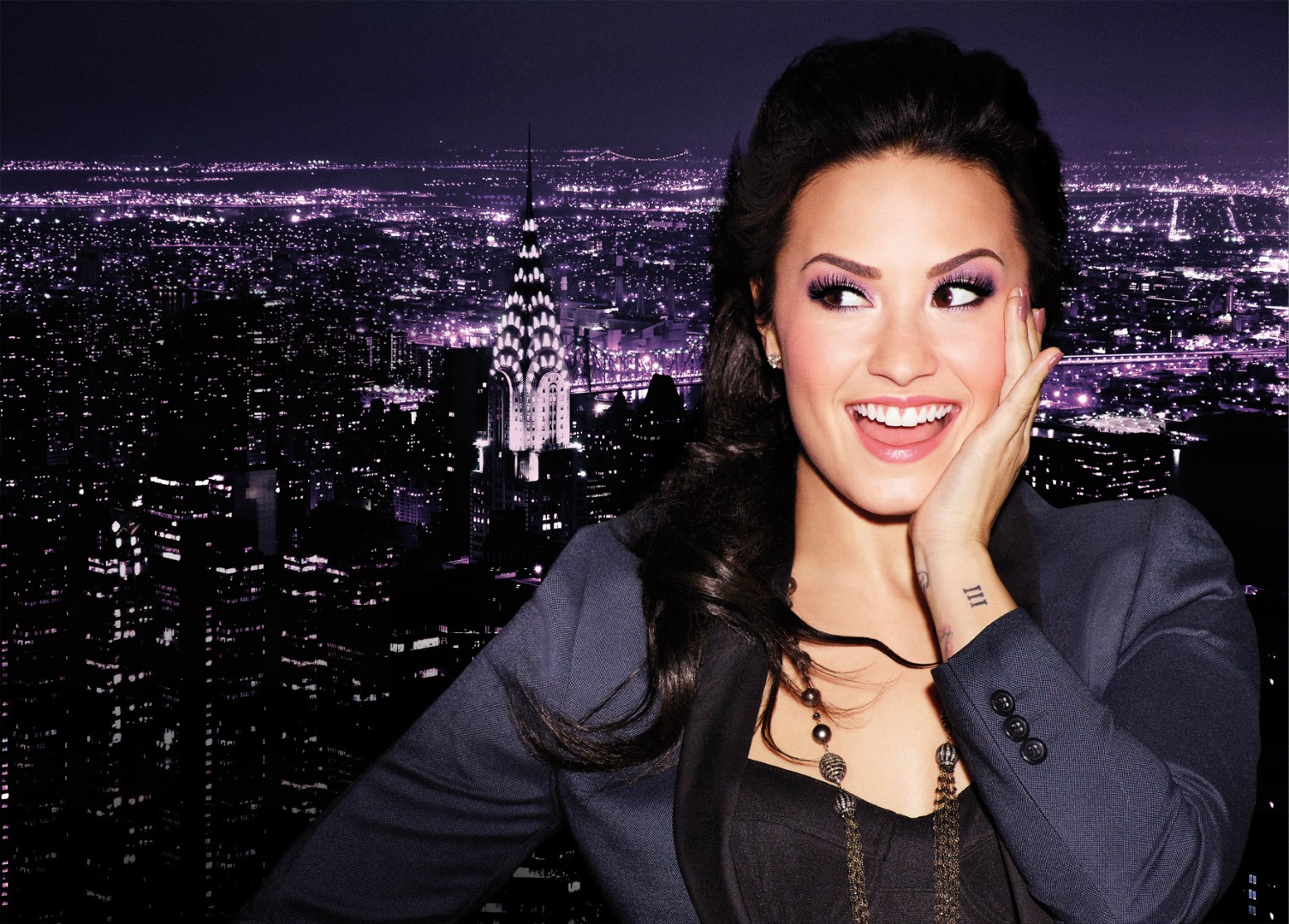 New York Color presenta il mascara Get It All e l’esclusivo Show Time Kohl Kajal, testimonial Demi Lovato