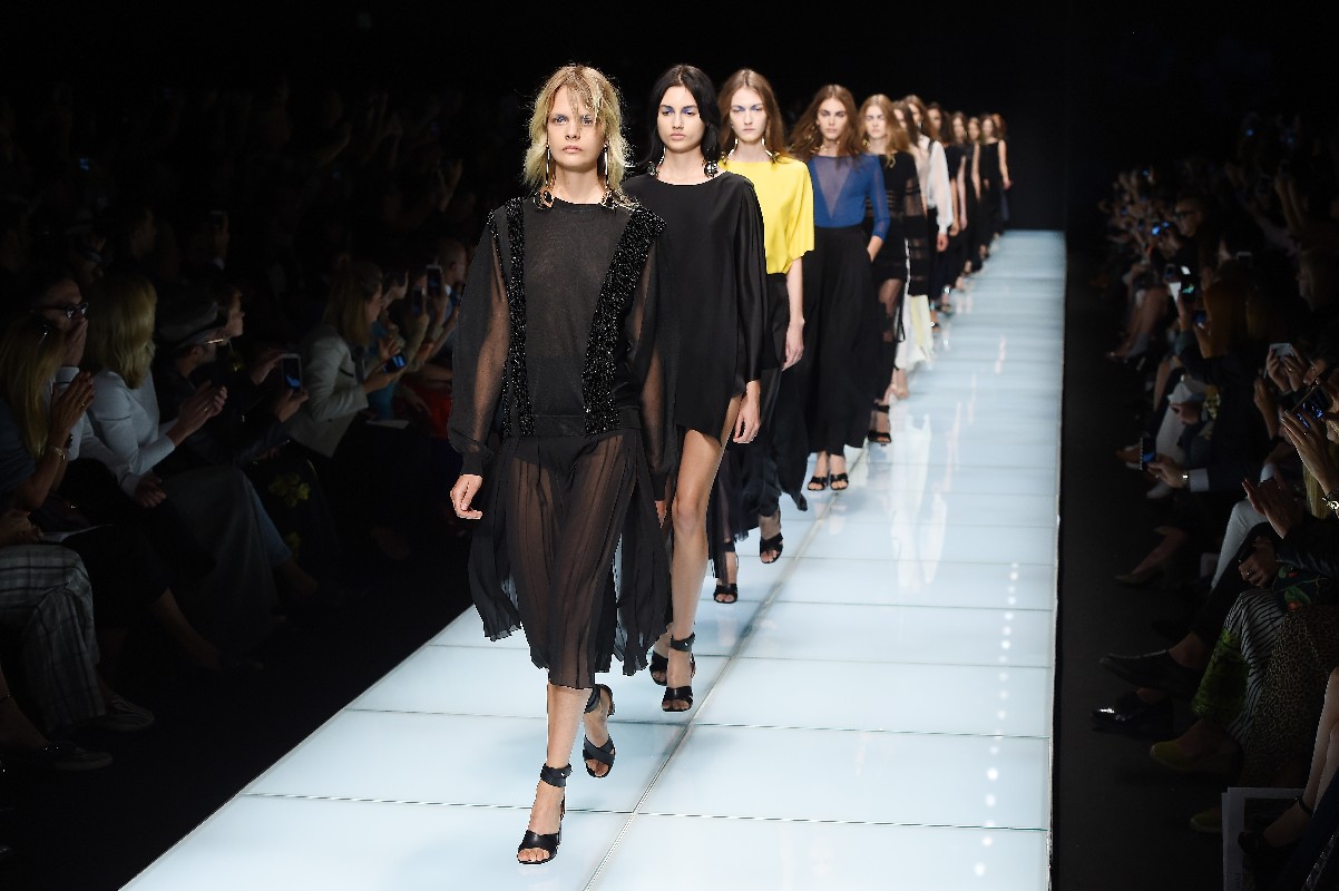 Sfilate Milano Moda Donna settembre 2015: l&#8217;eleganza raffinata di Anteprima, le foto