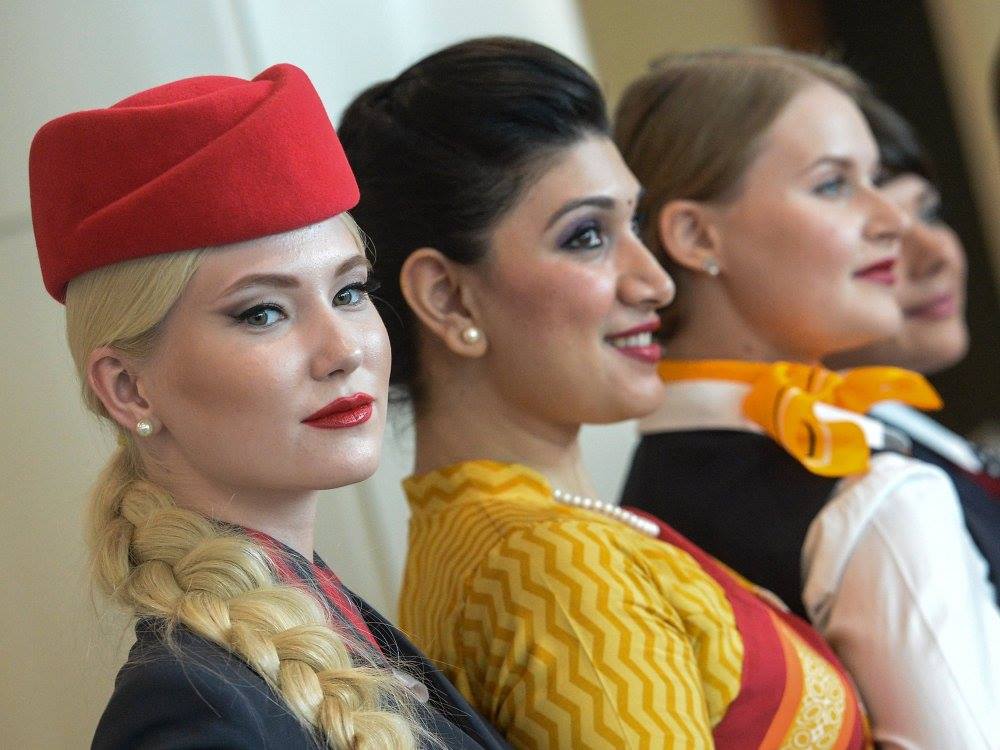 Air India taglia 130 hostess perché troppo grasse: scoppia la polemica