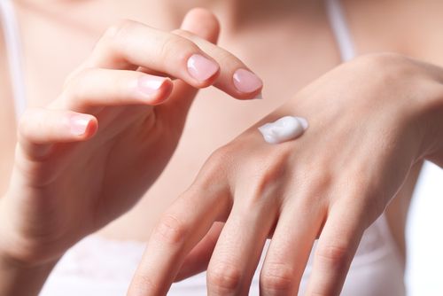 Crema mani screpolate fai da te