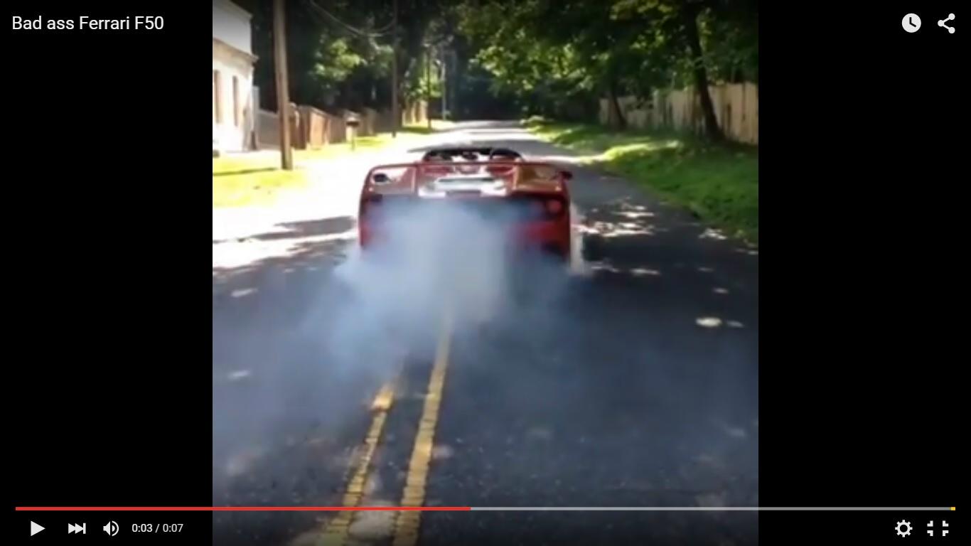 Ferrari F50: spettacolare partenza a ruote fumanti [Video]