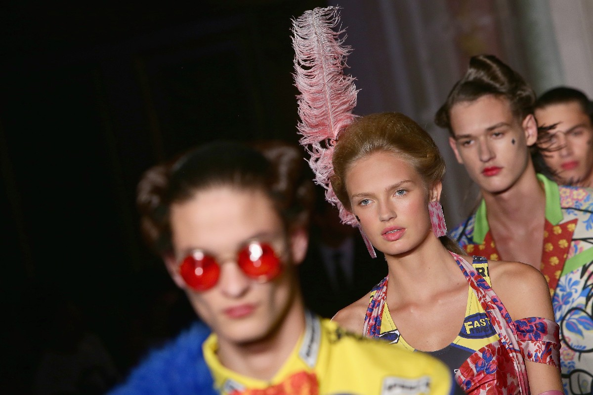 Sfilate Milano Moda Donna settembre 2015: Moschino sfila in diretta web su Style &amp; Fashion