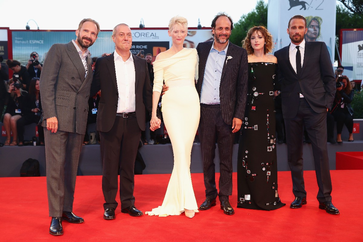 Festival Cinema Venezia 2015: il red carpet di A Bigger Splash con Tilda Swinton, Ralph Fiennes e Dakota Johnson