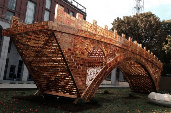 Il ponte d’oro sulla via della seta: Shu Yong alla Triennale di Milano