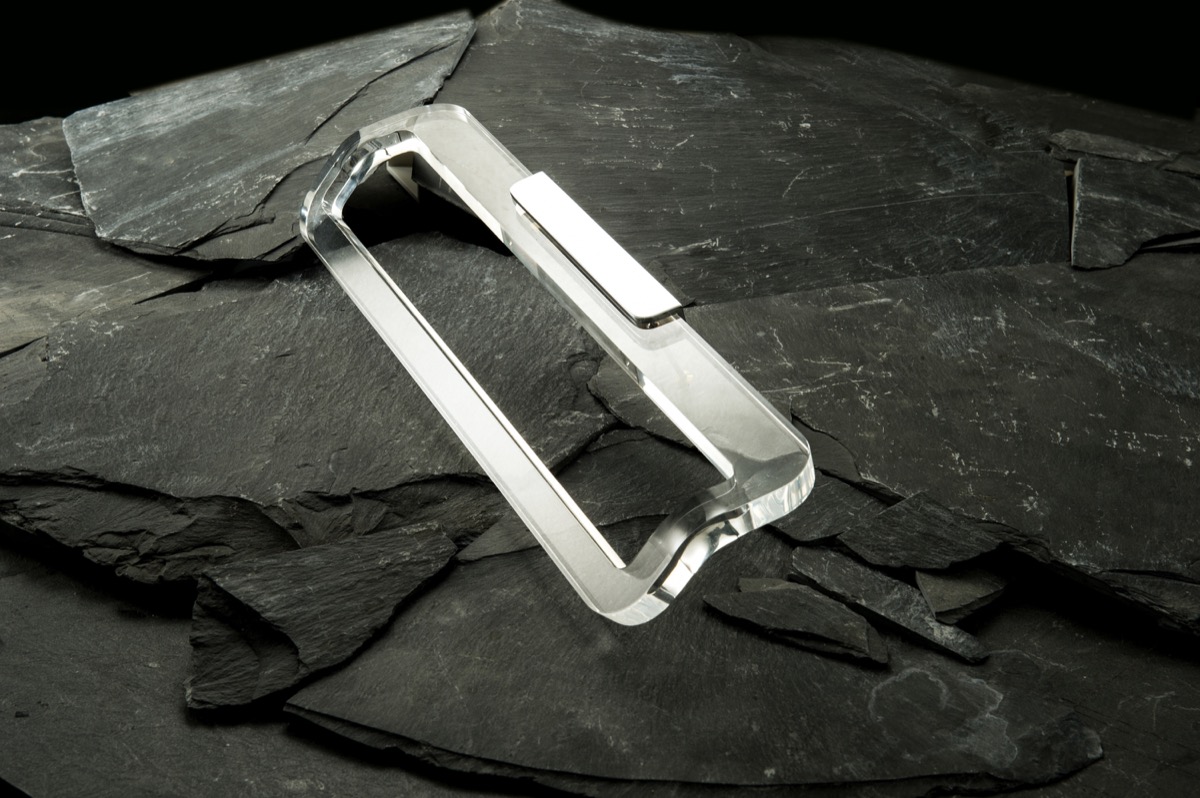 Piet Billekens lancia la linea di accessori bagno in cristallo acrilico trasparente