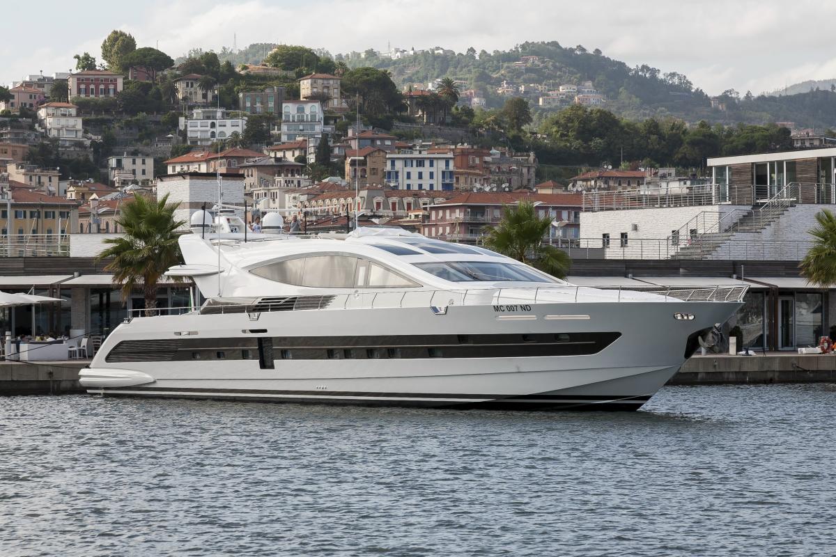 Yacht di lusso: CCN e le sue novità ai Saloni Nautici di Cannes e Monaco 2015