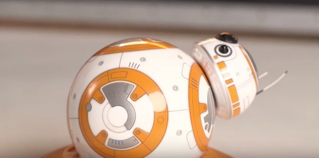 Star Wars: BB-8 è il primo giocattolo del film Star Wars 7