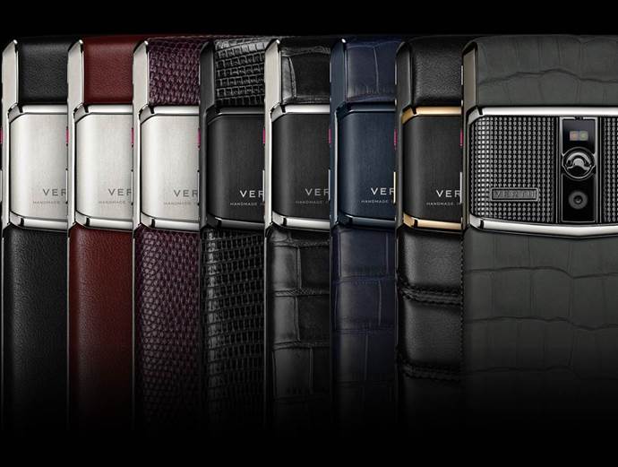 Vertu: nuovo smartphone di lusso Signature Touch