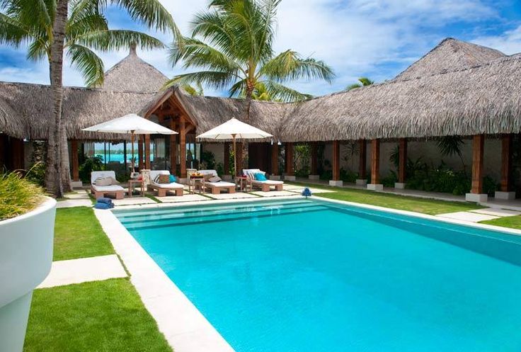 St. Regis Bora Bora: il lusso del relax in una Overwater Villa