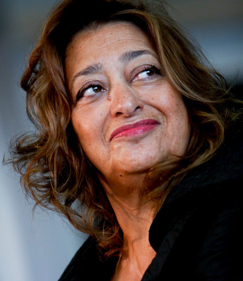 Zaha Hadid riceve la medaglia d’oro per l’architettura