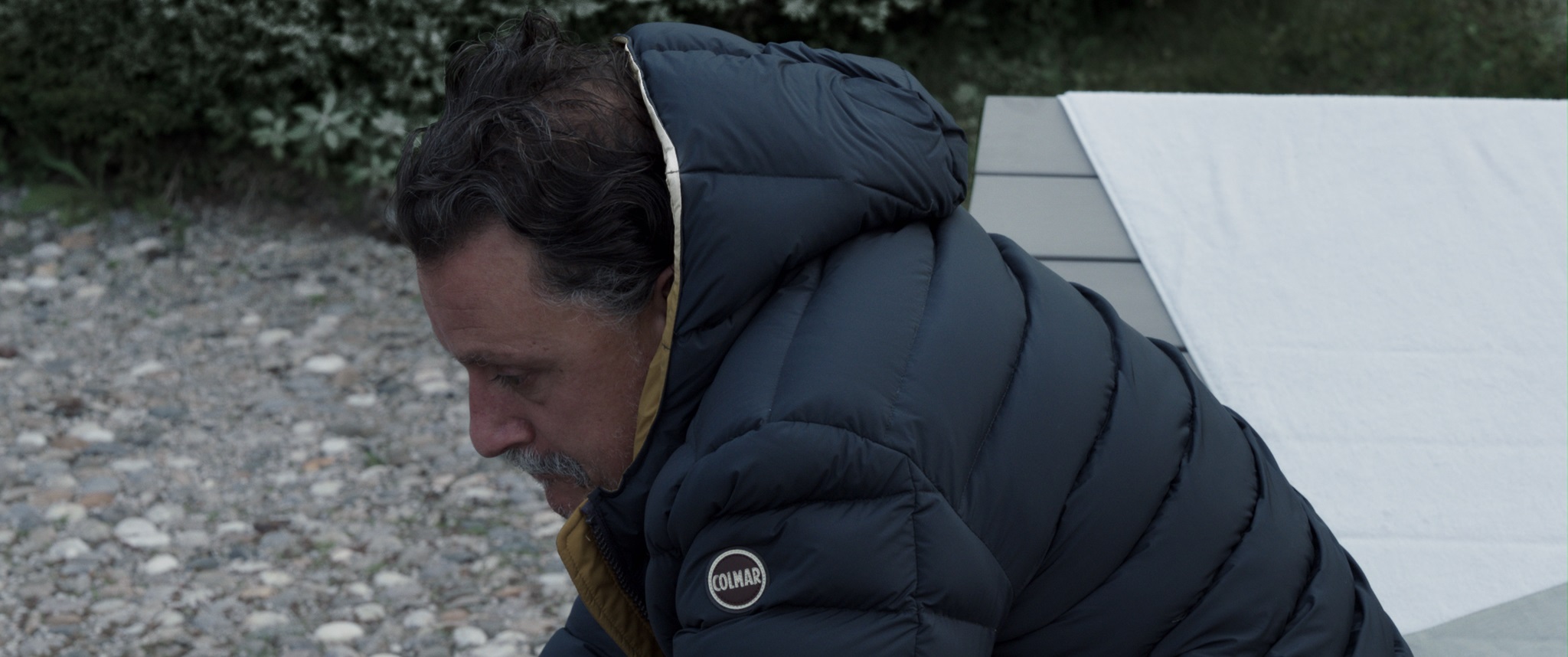 Alaska film 2015: Valerio Binasco indossa Colmar Originals
