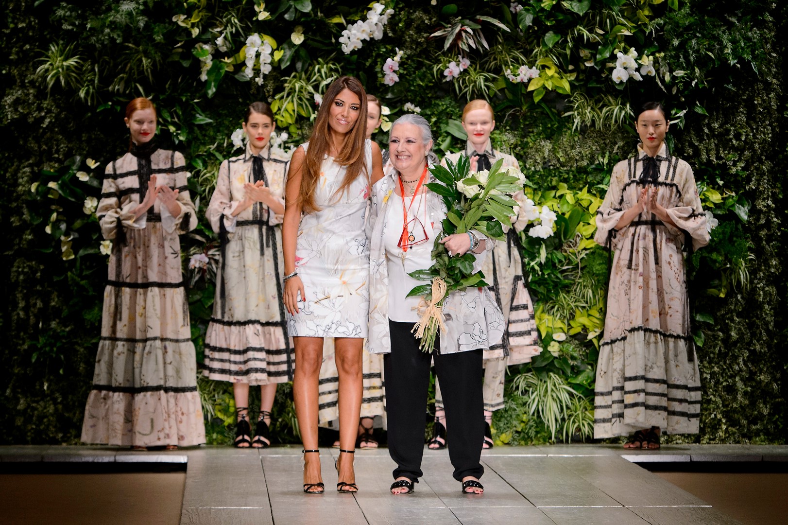 Laura Biagiotti collezione primavera estate 2016: l’affascinante mistero naturale, la sfilata a Milano