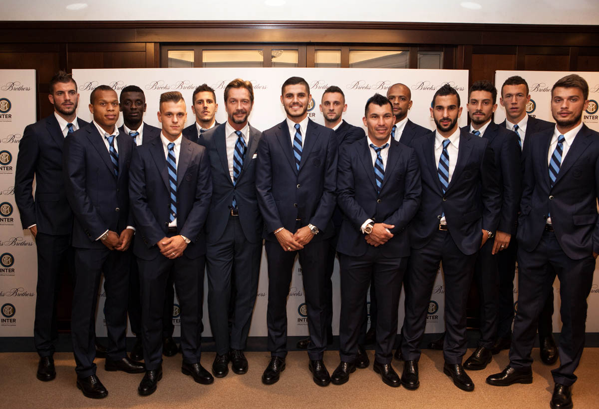 Inter calcio 2015: Brooks Brothers firma il look formale dei calciatori nerazzurri