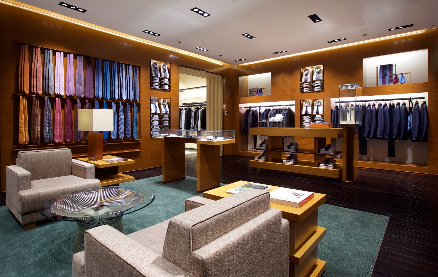 Ermenegildo Zegna Dubai: inaugurato il nuovo flagship store al Dubai Mall of Emirates