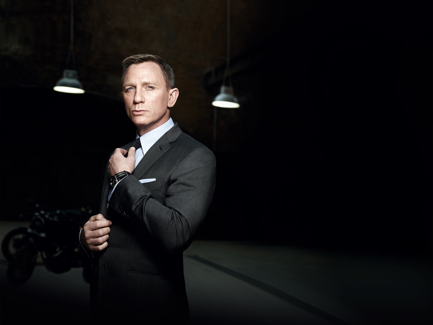 007 Spectre Omega: Daniel Craig e il suo primo Seamaster, Naomie Harris nuova testimonial, le limited edition