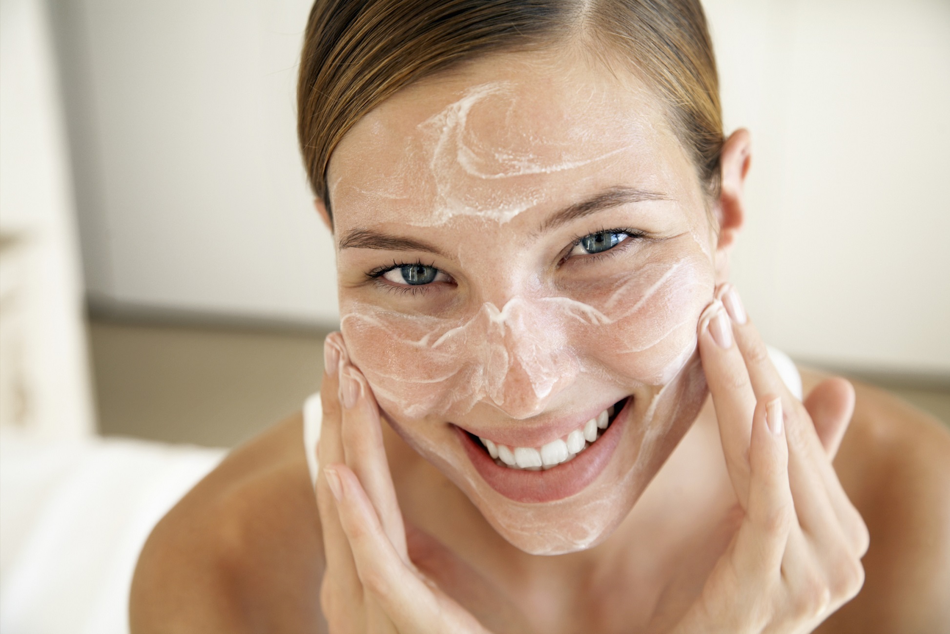 Maschera viso allo yogurt, i 5 benefici per la nostra pelle