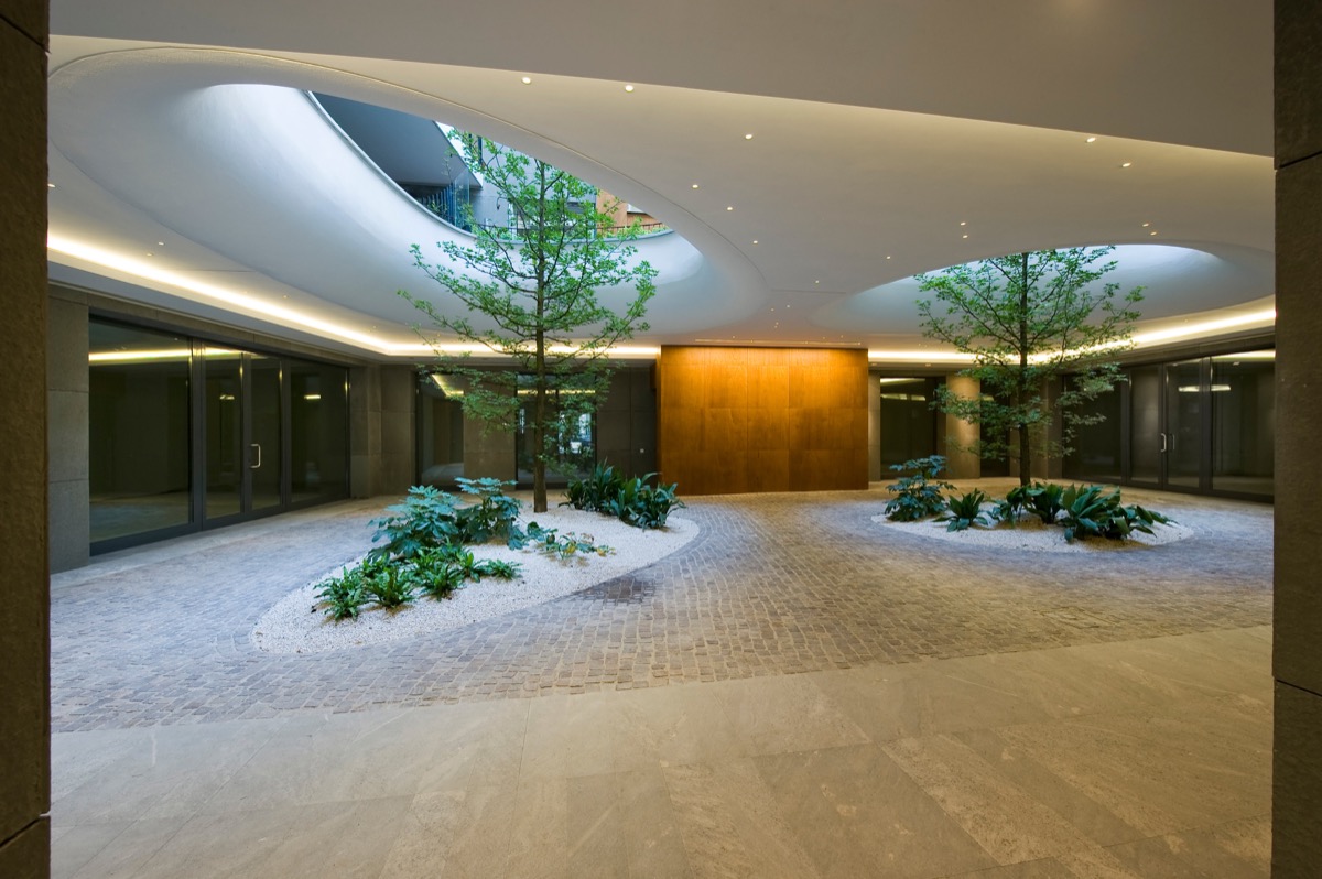 Westway Architects restyling edificio milanese 1800