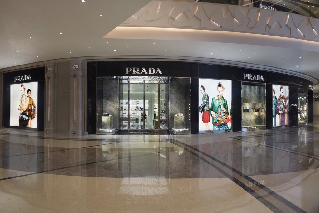 Prada, apre il terzo store a Macao, le foto