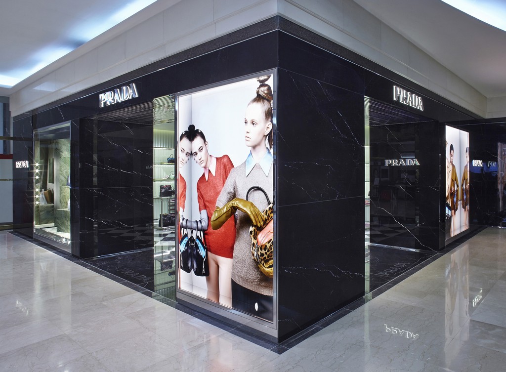 Prada store: rinnovato il negozio di Busan in Corea del Sud, le foto