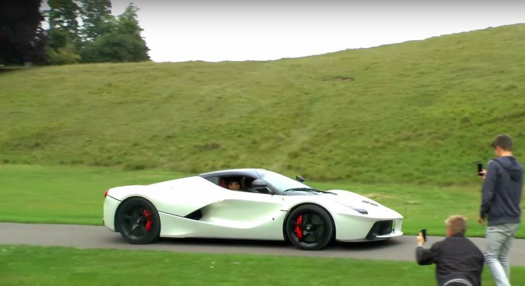 Salon Privé: auto da sogno in passerella [Video]