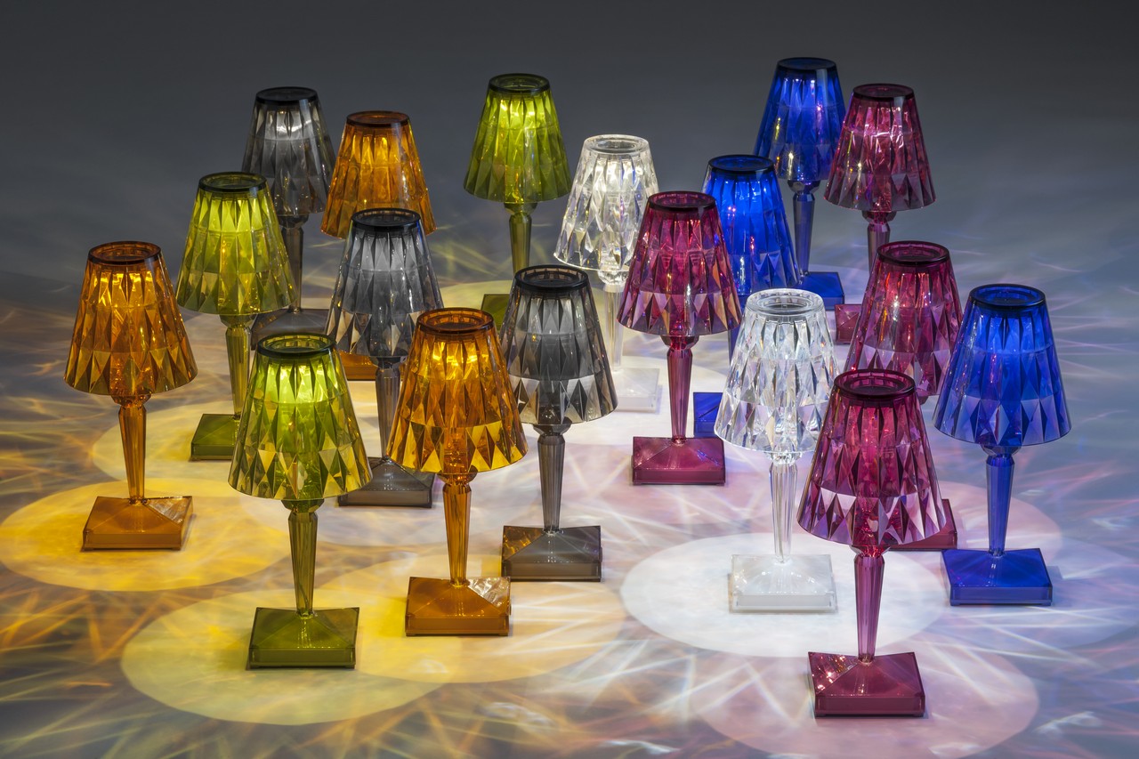 Kartell idee regali Natale 2015: otto diversi mood per sentire il profumo e il colore del Natale