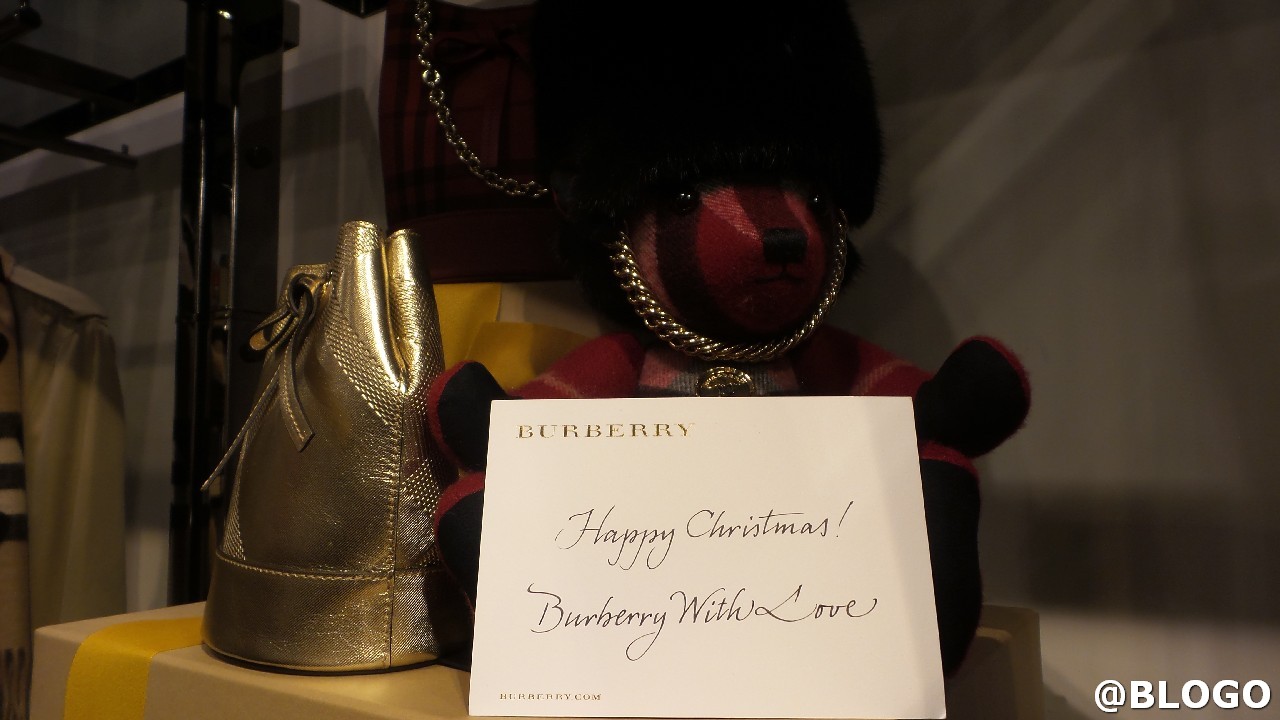 Burberry Regali di Natale 2015: l&#8217;orsetto Thomas e il gift corner a La Rinascente