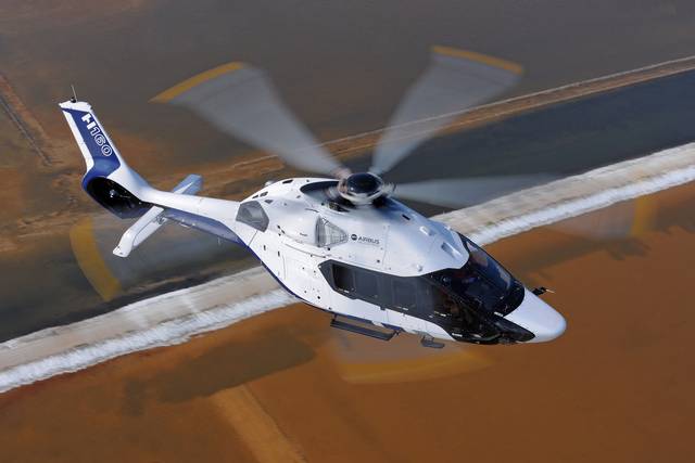 Elicottero di lusso Airbus Helicopters H160 con Peugeot Design Lab
