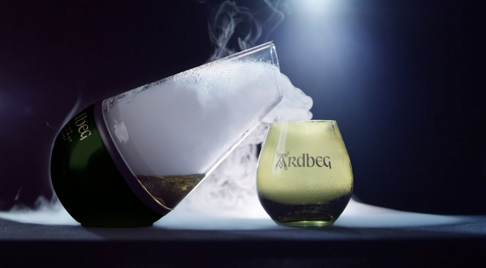 Milano Whisky Festival 2015: Ardbeg presenta Haar, l’esclusivo decanter che genera una suggestiva nuvola