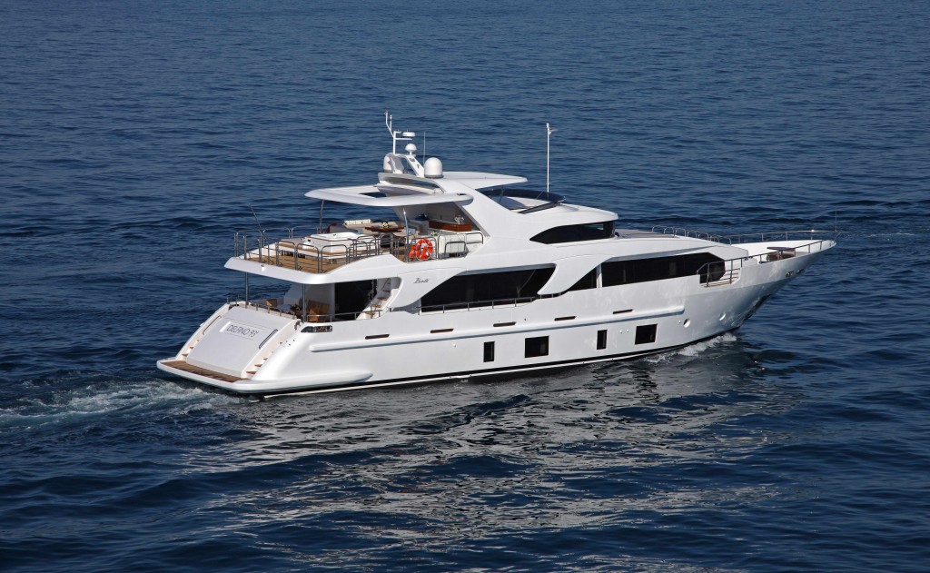 Fort Lauderdale International Boat Show 2015: yacht Azimut-Benetti al top