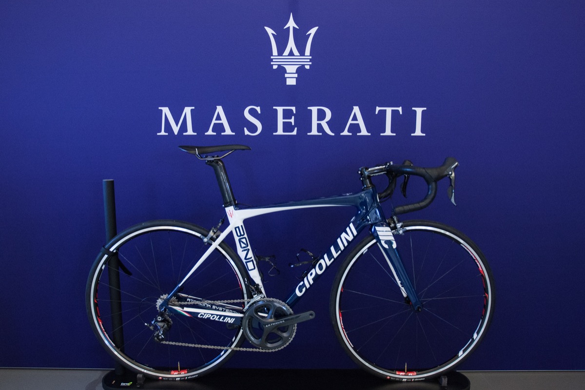 Maserati e Cipollini insieme per una bici da strada a sostegno della ricerca medica