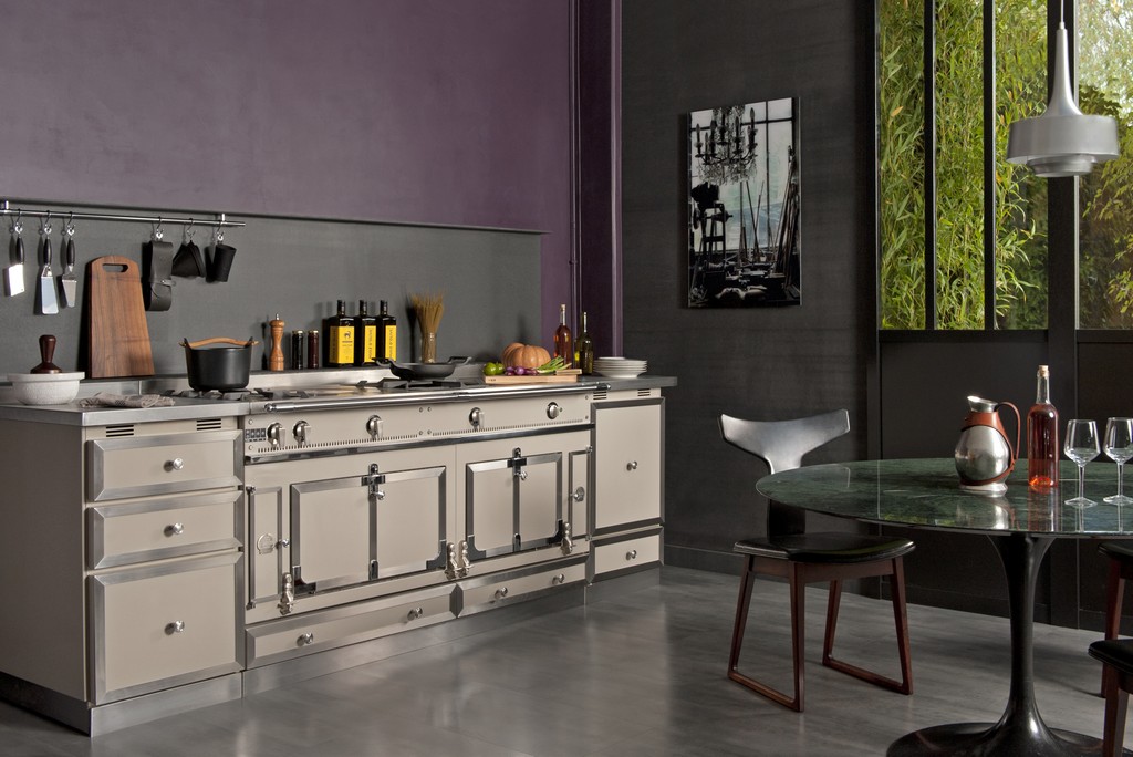 Cucine La Cornue: il nuovo colore né grigio né beige, il grège