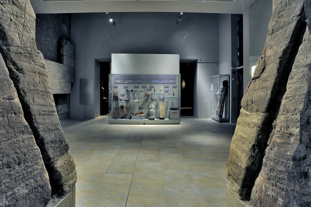 Ceramiche Keope : il nuovo look del Museo Egizio di Torino con i pavimenti in gres porcellanato, le foto