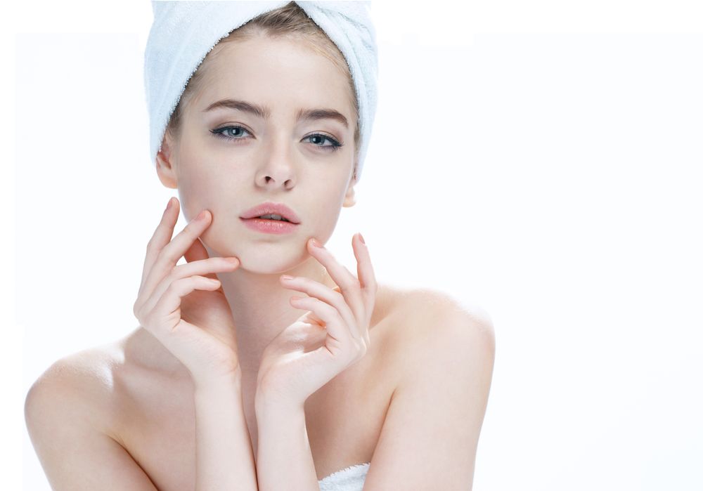 Maschera per il viso all'olio e uovo