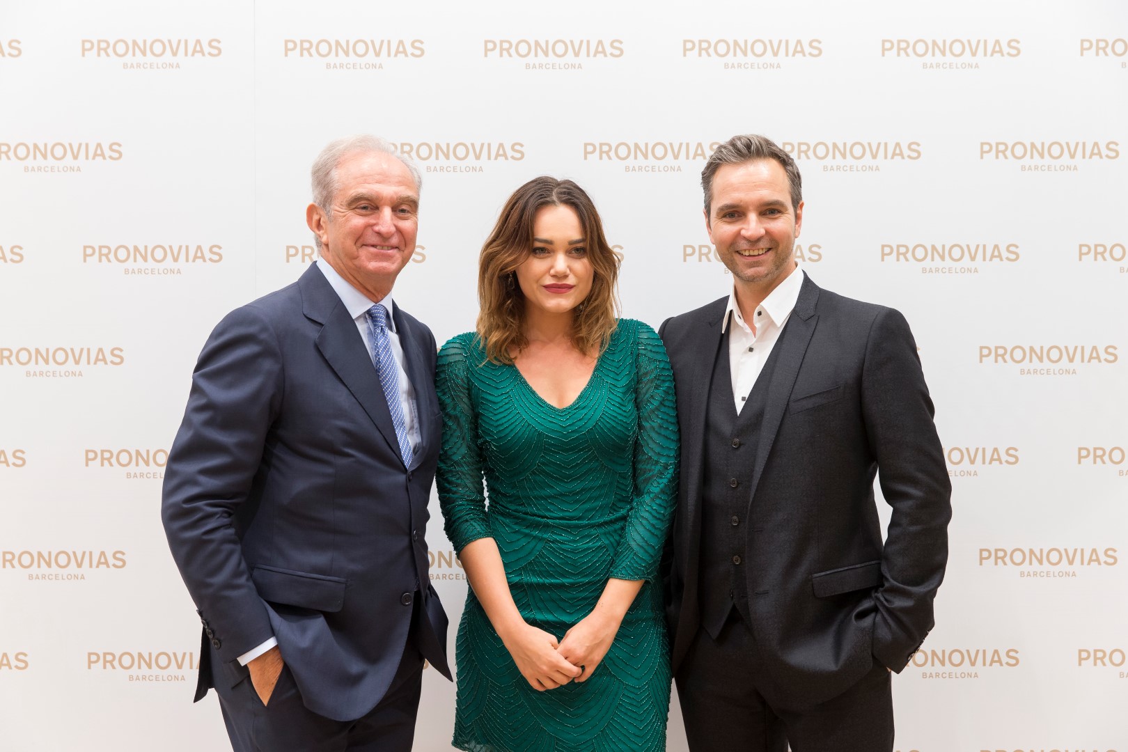 Pronovias Roma: il party per l&#8217;apertura del secondo flagship store con Melissa Satta e Anna Safroncik