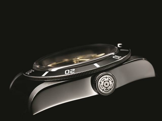 Orologio di lusso Tudor Heritage Black Bay One a prezzo record