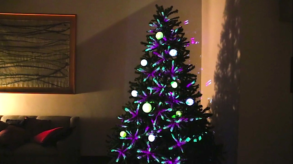 L&#8217;albero di Natale del futuro punta sull&#8217;illuminazione proiettata