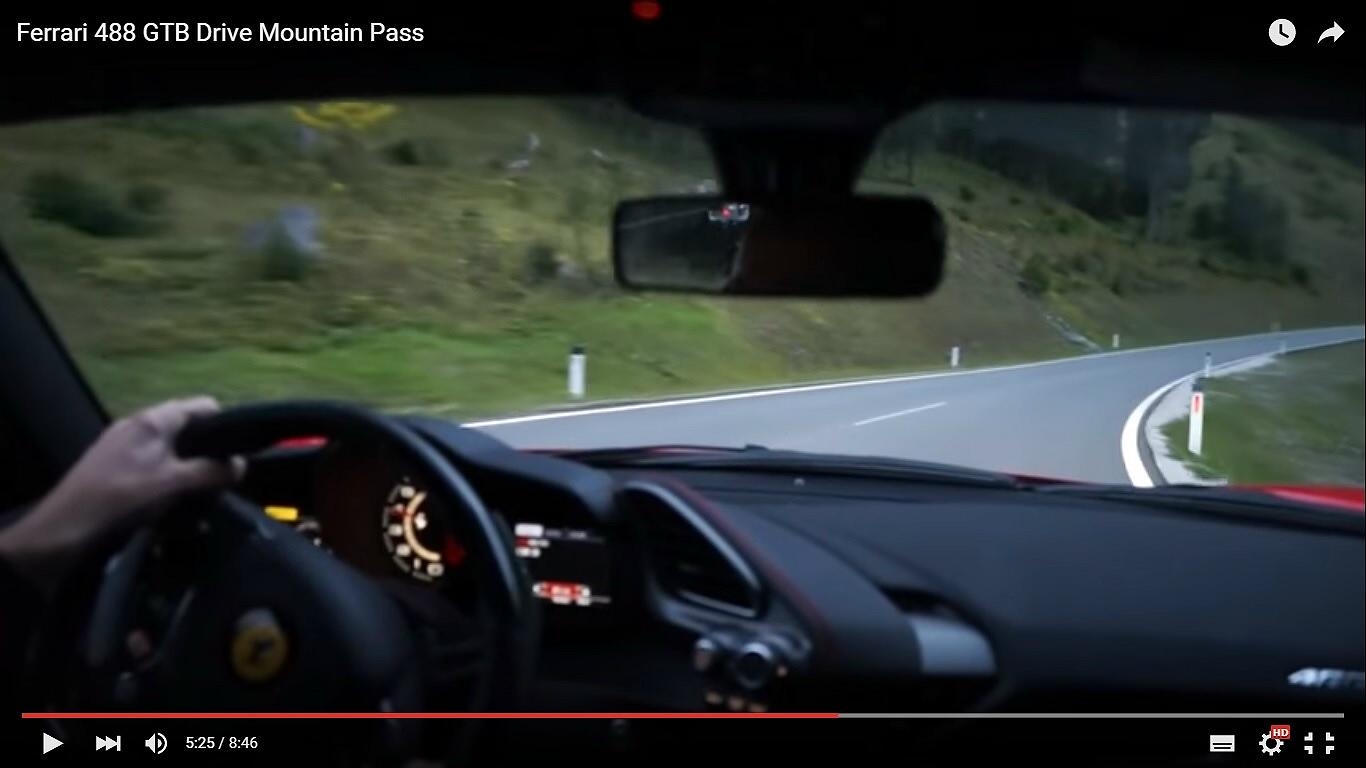 Ferrari 488 GTB: camera car sulle strade montane [Video]