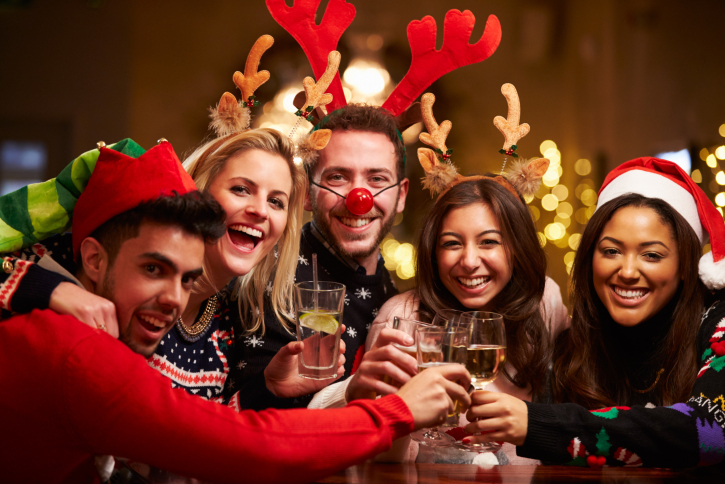 Aforismi divertenti di Natale: come fare gli auguri alle amiche