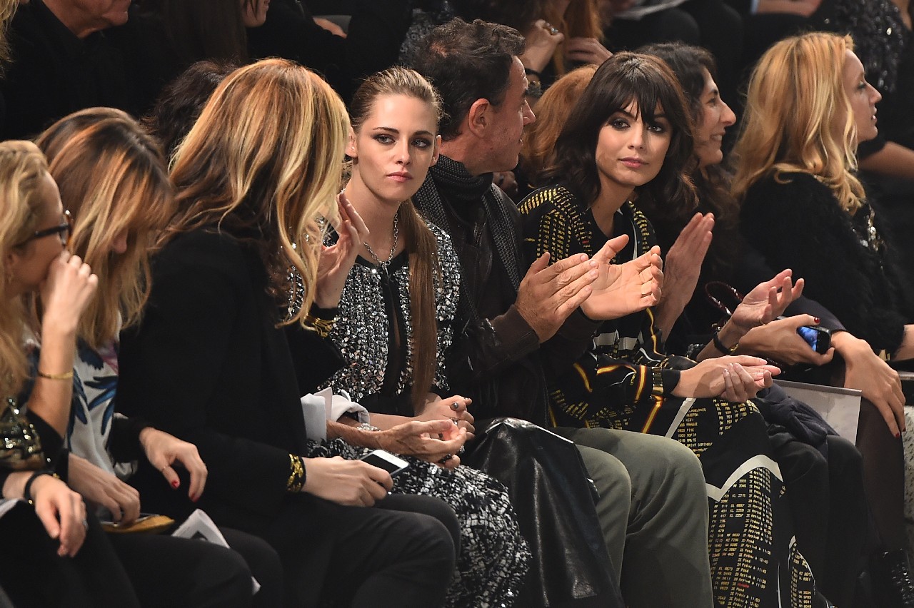 Chanel Métiers d&#8217;Art Parigi Roma 2015 2016: la sfilata evento con Kristen Stewart e Rooney Mara, il video Once and Forever
