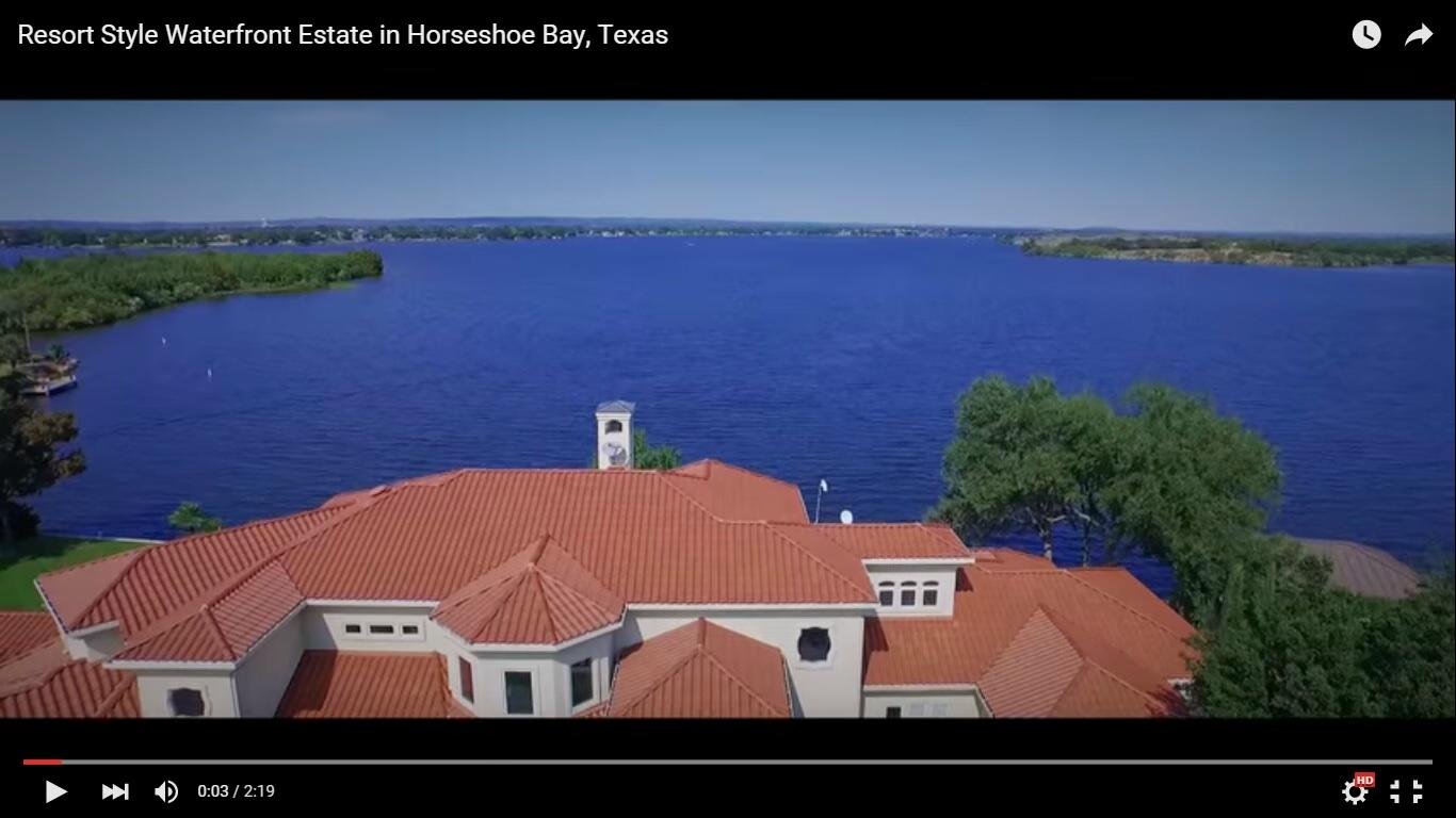 Villa di lusso con piscina affacciata sul mare del Texas [Video]
