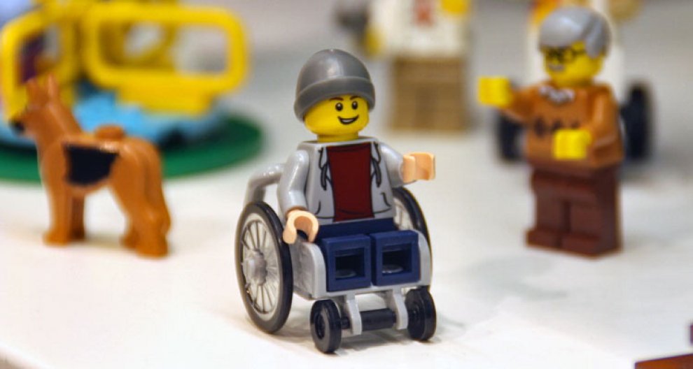 #ToyLikeMe, arrivano i Lego sulla sedia a rotelle