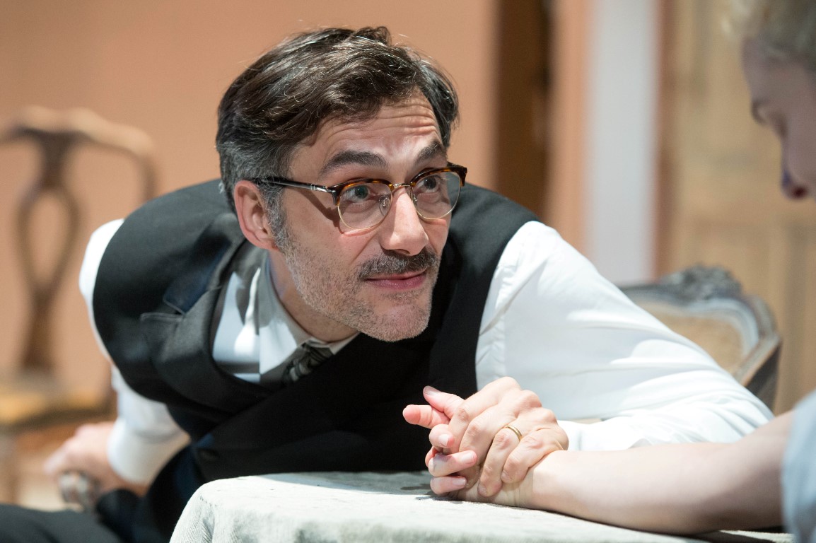 Teatro Franco Parenti, Filippo Timi in &#8220;Una casa di bambola&#8221;