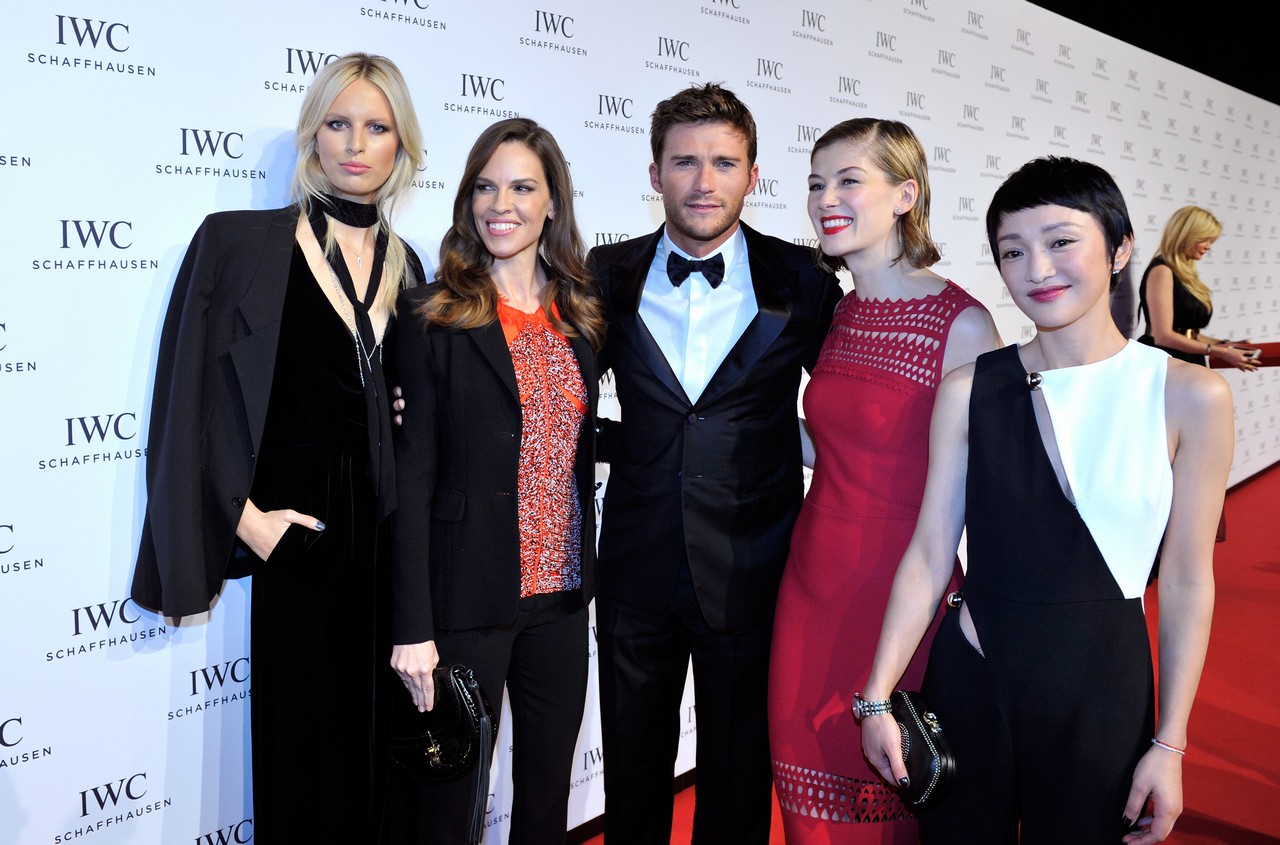 SIHH Ginevra 2016: IWC Schaffhausen presenta i Pilot’s Watches, il party con Hilary Swank, Chris Evans, Adriana Lima e Karolína Kurková