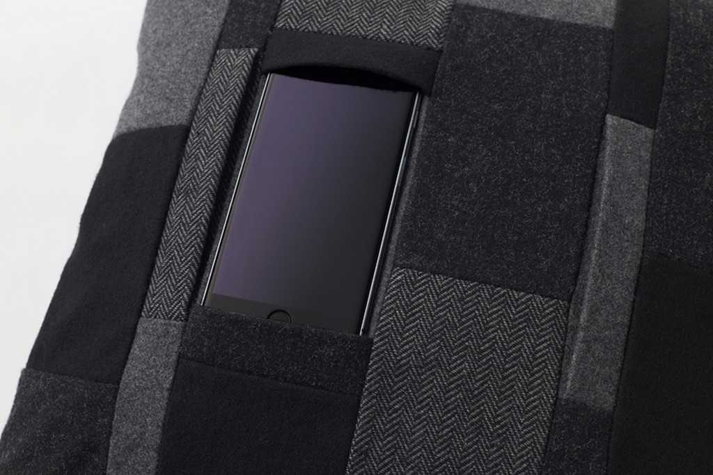 Nendo design, presenta i nuovi prodotti: un cuscino porta smartphone e un portaombrelli, le foto