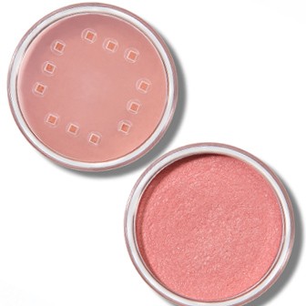 Trucco minerale in rosa: 5 pigmenti pink da usare come all over