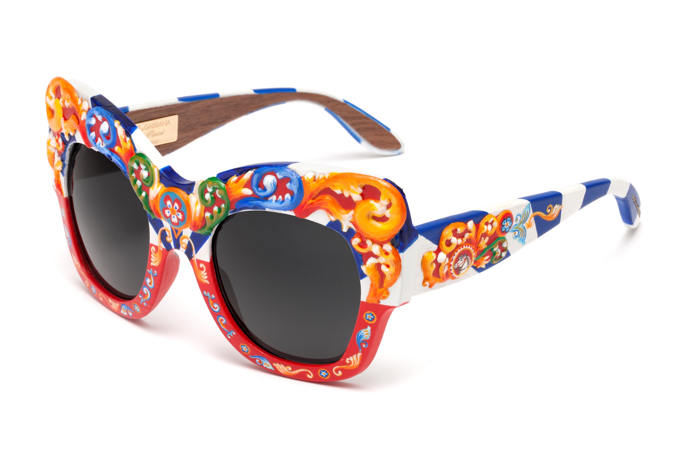 Mido 2016 Milano: Luxottica presenta i nuovi occhiali da sole di Burberry, Dolce&amp;Gabbana, Ray-Ban, Persol e Tiffany