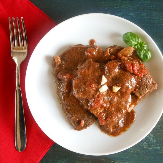 Carne alla pizzaiola: la ricetta veloce