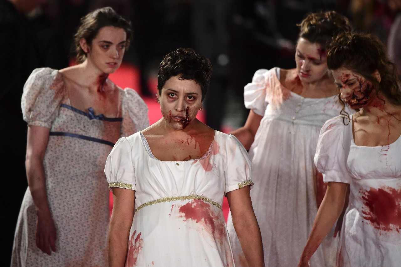 Orgoglio e Pregiudizio e Zombie Londra premiere: il red carpet con Lily James,  Matt Smith, Sam Riley e Suki Waterhouse