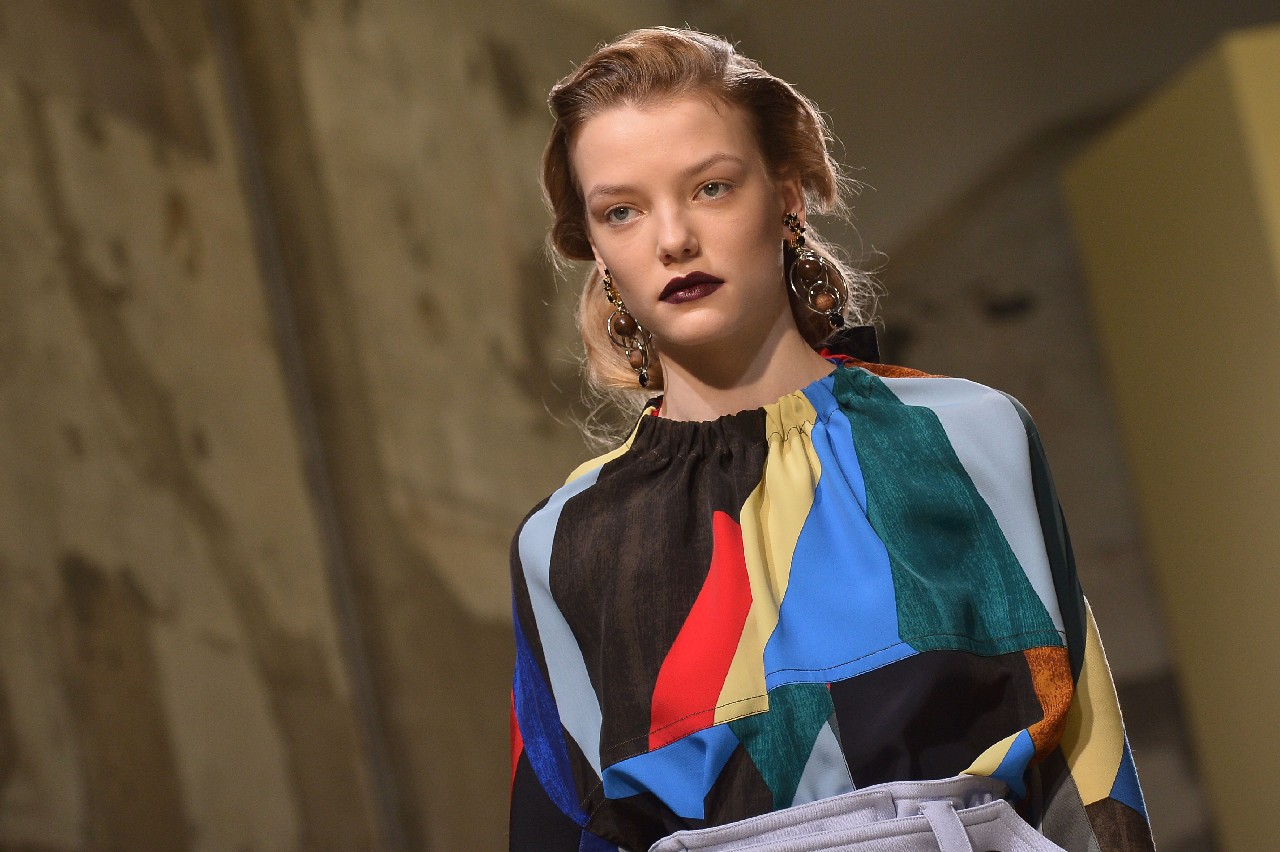 Marni collezione donna autunno inverno 2016 2017: le alterazioni decorative, la sfilata a Milano