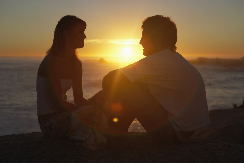 Immagini d'amore, coppia al tramonto